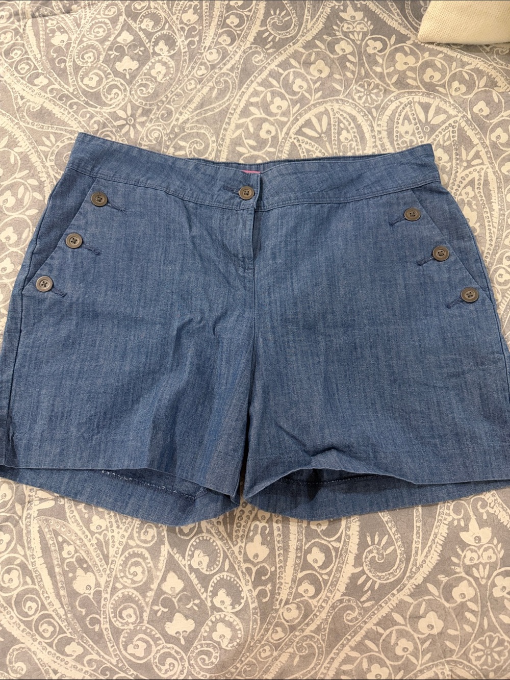 Isaac Mizrahi Chambray Blue Button-Accent Shorts